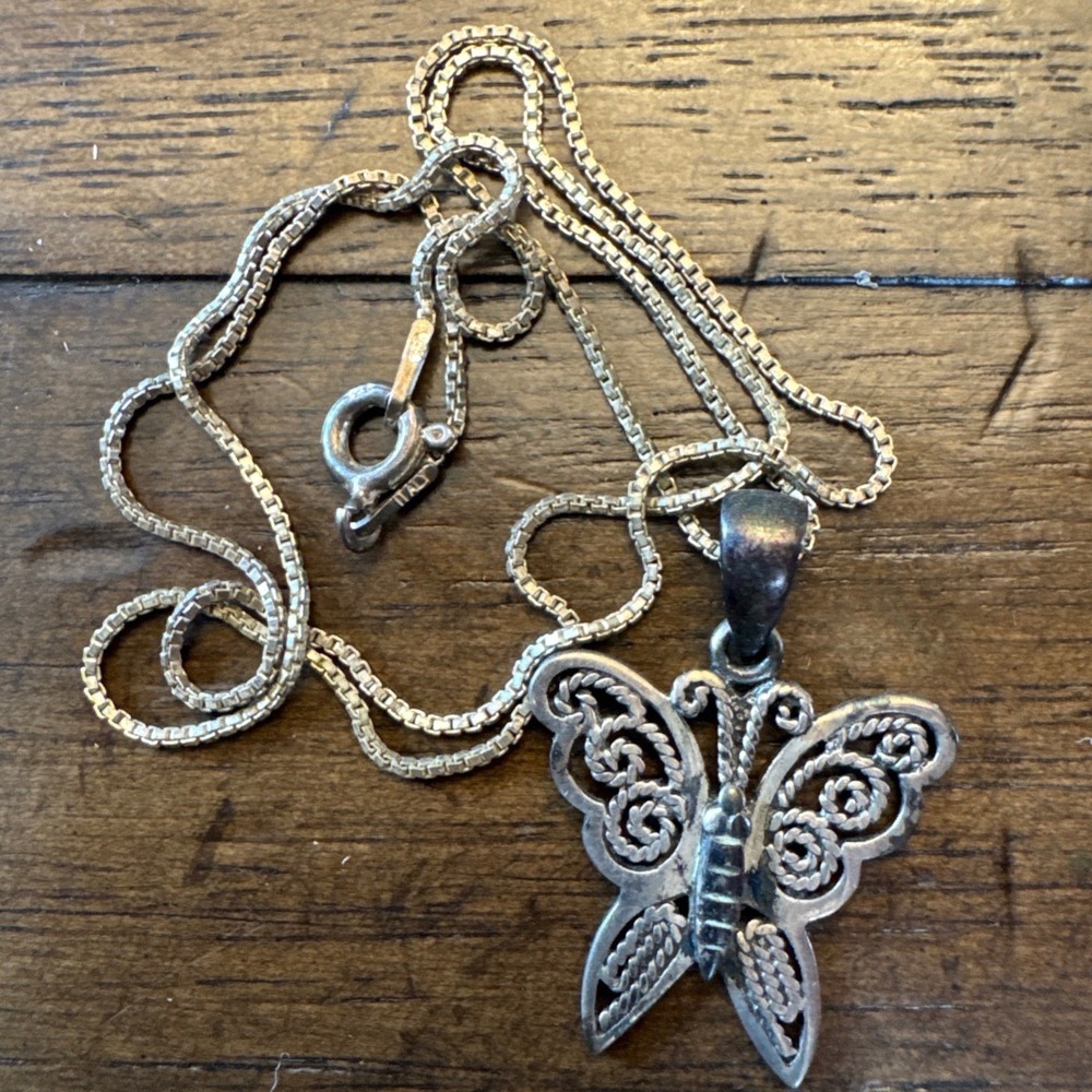 Unbranded Butterfly Pendant Necklace Women Silver Filigree Box Chain Italy 925